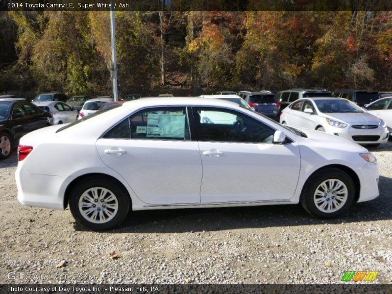 Super White / Ash 2014 Toyota Camry LE