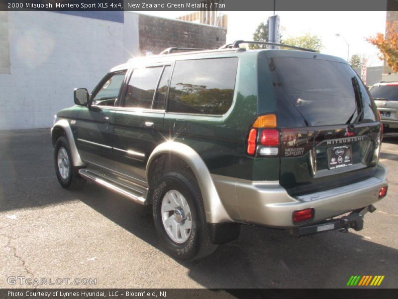 New Zealand Green Metallic / Tan 2000 Mitsubishi Montero Sport XLS 4x4
