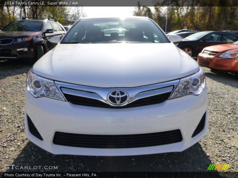 Super White / Ash 2014 Toyota Camry LE