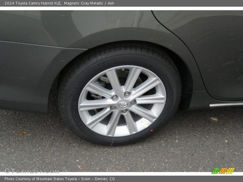 Magnetic Gray Metallic / Ash 2014 Toyota Camry Hybrid XLE