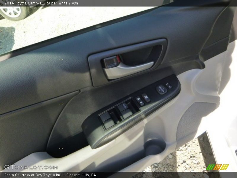 Super White / Ash 2014 Toyota Camry LE