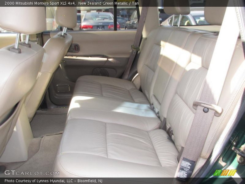 New Zealand Green Metallic / Tan 2000 Mitsubishi Montero Sport XLS 4x4