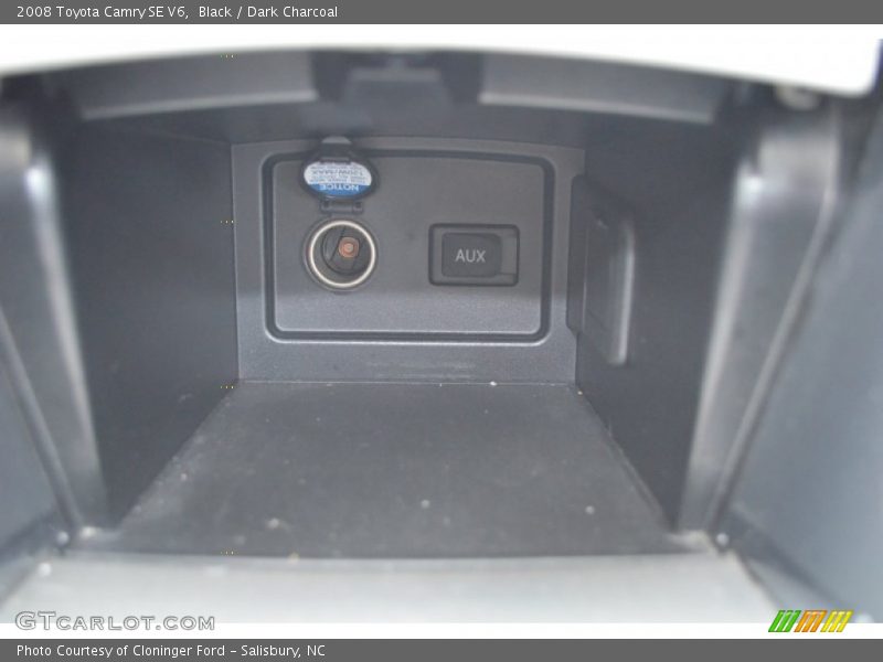 Black / Dark Charcoal 2008 Toyota Camry SE V6