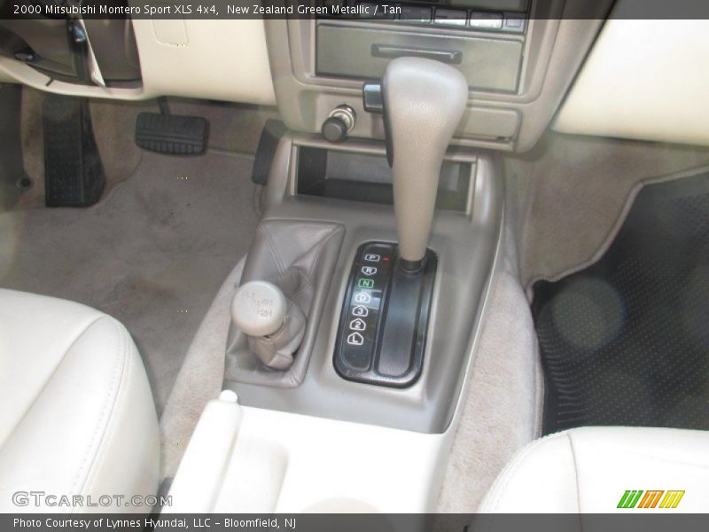 New Zealand Green Metallic / Tan 2000 Mitsubishi Montero Sport XLS 4x4