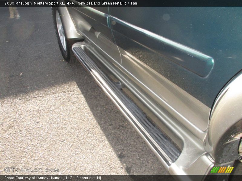 New Zealand Green Metallic / Tan 2000 Mitsubishi Montero Sport XLS 4x4