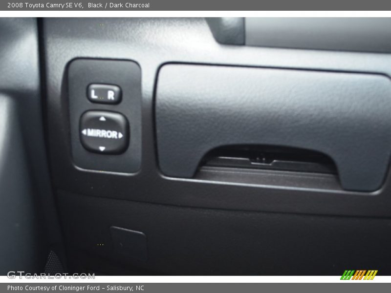 Black / Dark Charcoal 2008 Toyota Camry SE V6