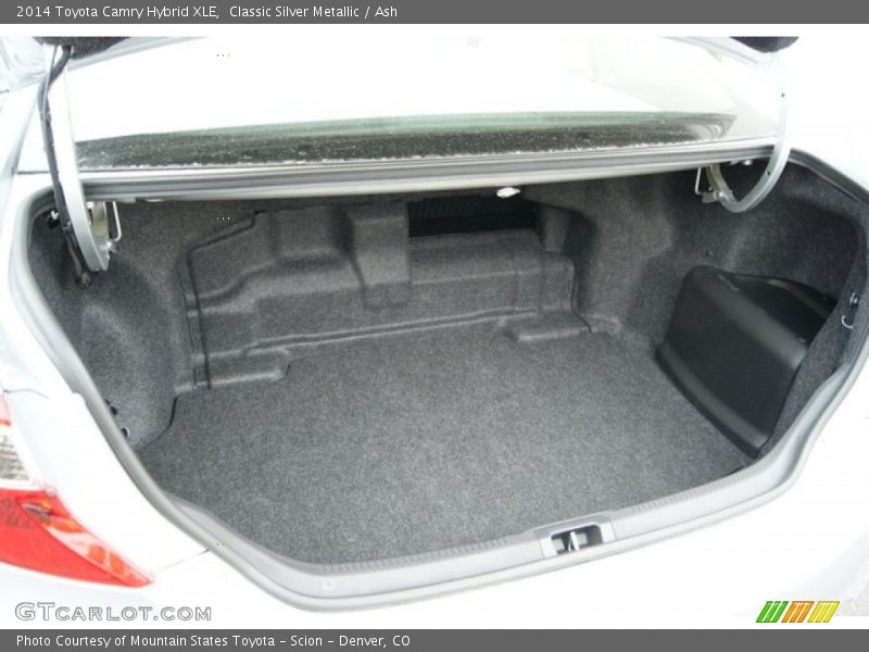 Classic Silver Metallic / Ash 2014 Toyota Camry Hybrid XLE