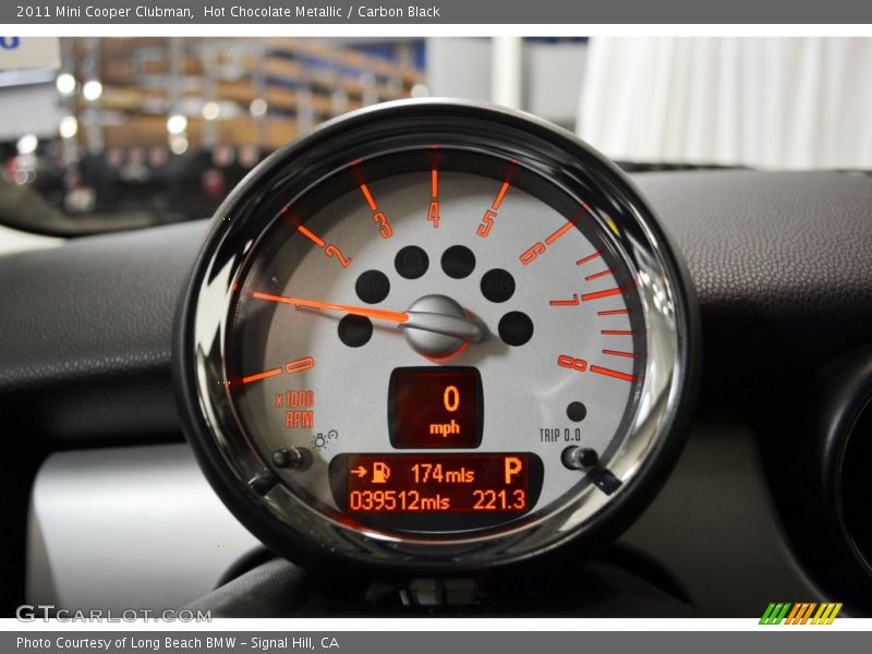 Hot Chocolate Metallic / Carbon Black 2011 Mini Cooper Clubman