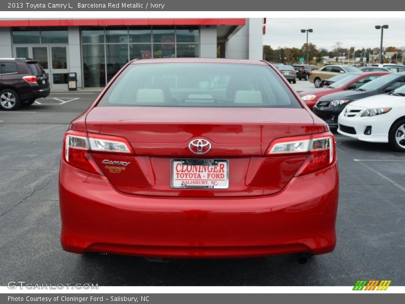Barcelona Red Metallic / Ivory 2013 Toyota Camry L
