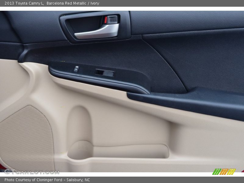 Barcelona Red Metallic / Ivory 2013 Toyota Camry L