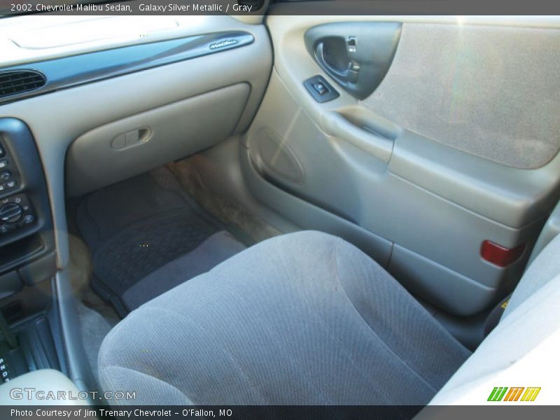 Galaxy Silver Metallic / Gray 2002 Chevrolet Malibu Sedan