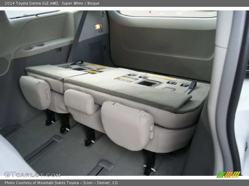 Super White / Bisque 2014 Toyota Sienna XLE AWD