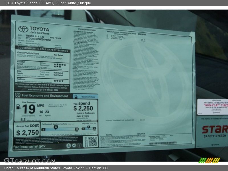 Super White / Bisque 2014 Toyota Sienna XLE AWD