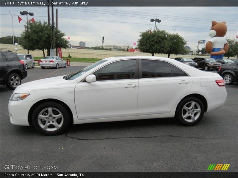 Super White / Ash Gray 2010 Toyota Camry LE