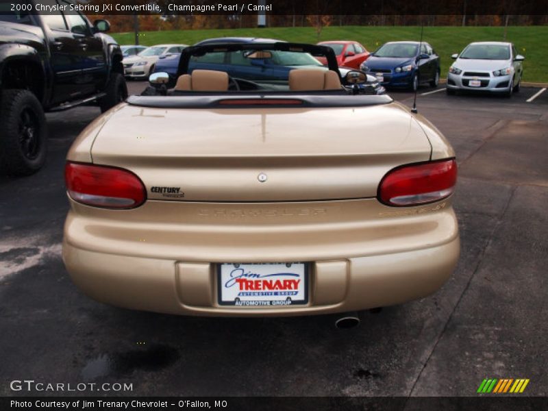 Champagne Pearl / Camel 2000 Chrysler Sebring JXi Convertible