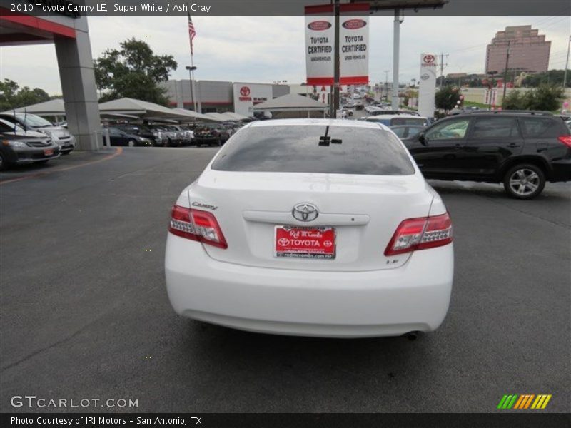 Super White / Ash Gray 2010 Toyota Camry LE