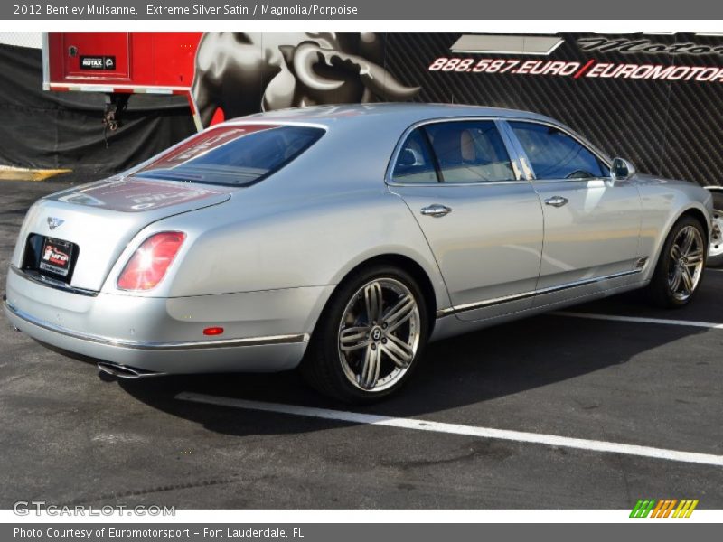 Extreme Silver Satin / Magnolia/Porpoise 2012 Bentley Mulsanne