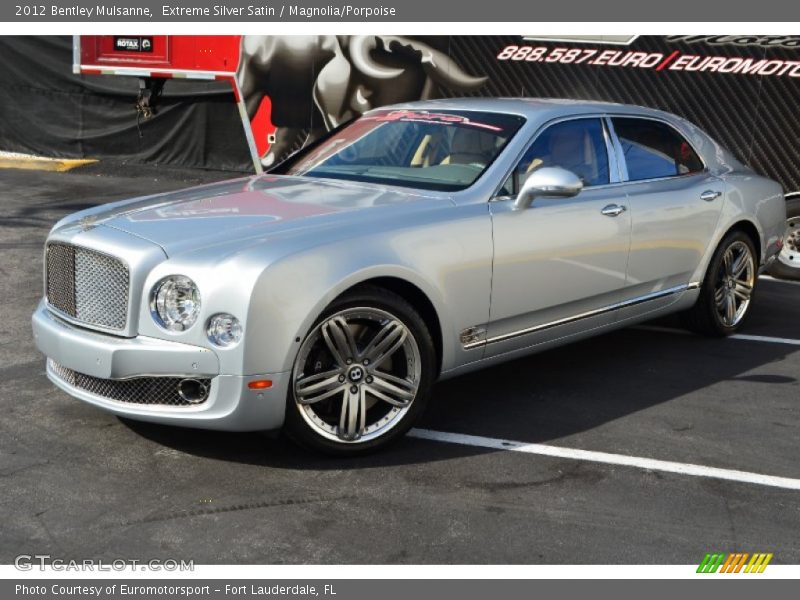 Extreme Silver Satin / Magnolia/Porpoise 2012 Bentley Mulsanne