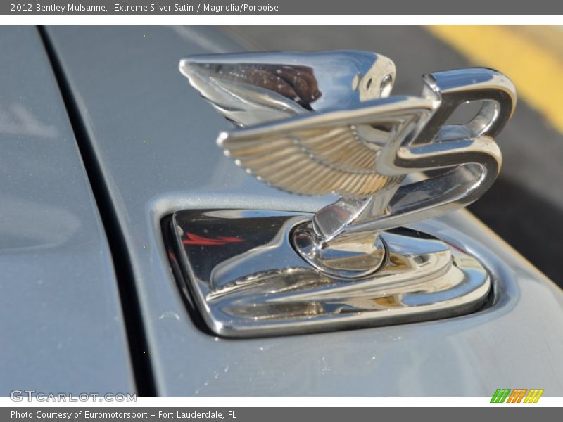 Extreme Silver Satin / Magnolia/Porpoise 2012 Bentley Mulsanne