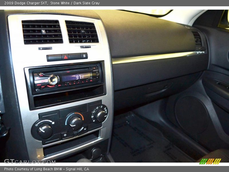Stone White / Dark Slate Gray 2009 Dodge Charger SXT