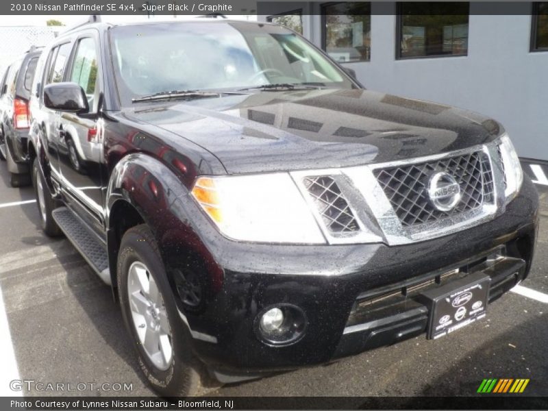 Super Black / Graphite 2010 Nissan Pathfinder SE 4x4