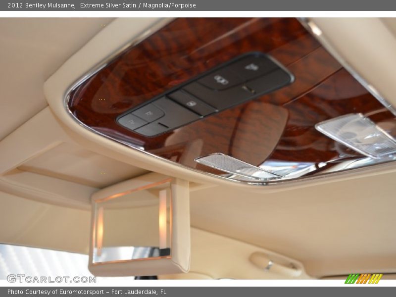 Extreme Silver Satin / Magnolia/Porpoise 2012 Bentley Mulsanne