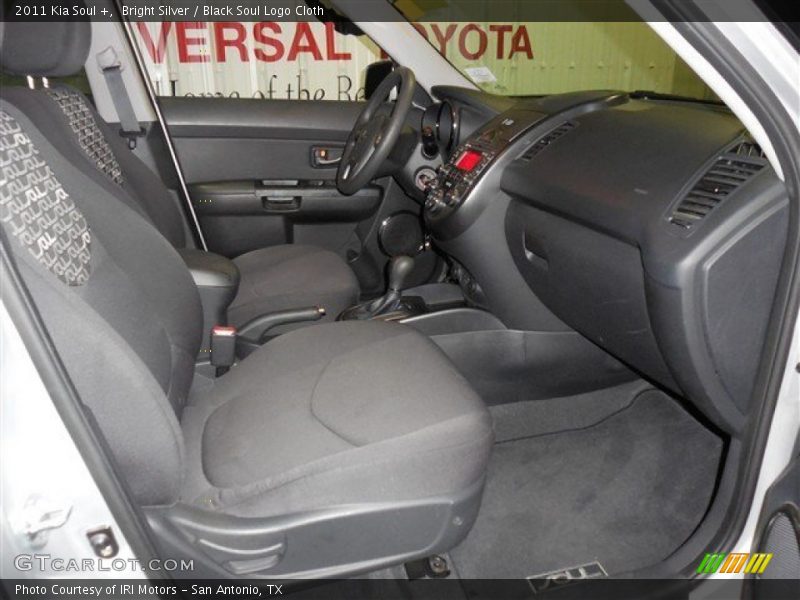 Bright Silver / Black Soul Logo Cloth 2011 Kia Soul +