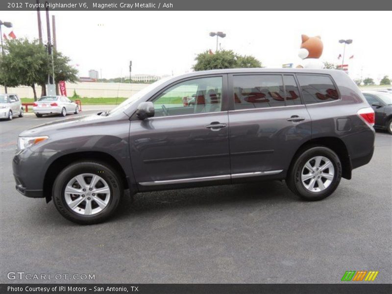 Magnetic Gray Metallic / Ash 2012 Toyota Highlander V6