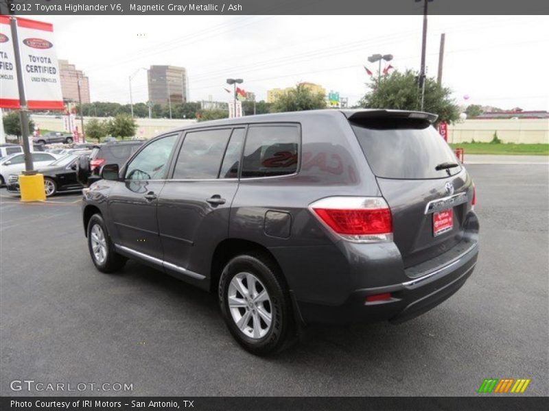 Magnetic Gray Metallic / Ash 2012 Toyota Highlander V6