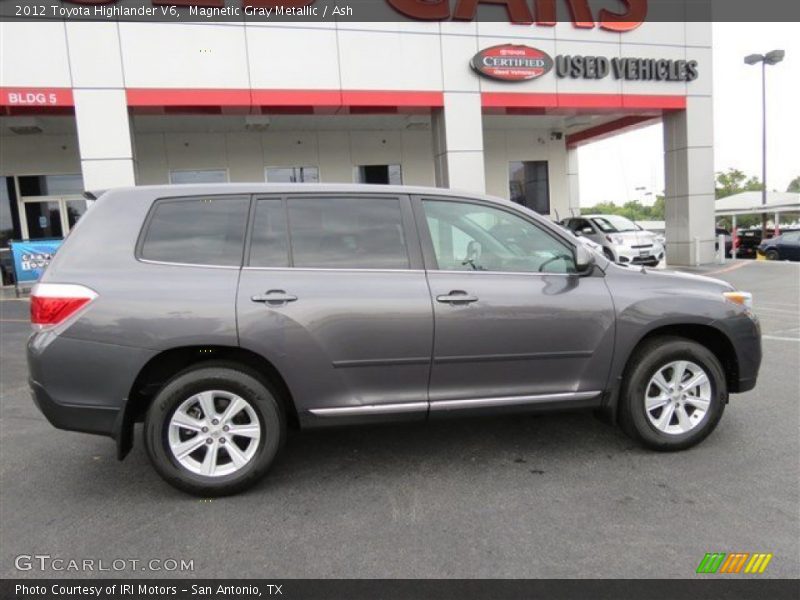 Magnetic Gray Metallic / Ash 2012 Toyota Highlander V6