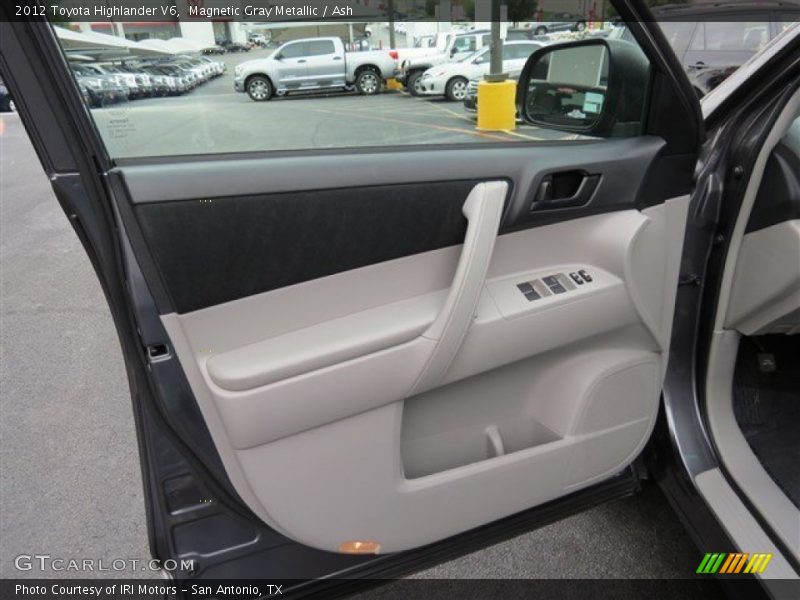 Magnetic Gray Metallic / Ash 2012 Toyota Highlander V6