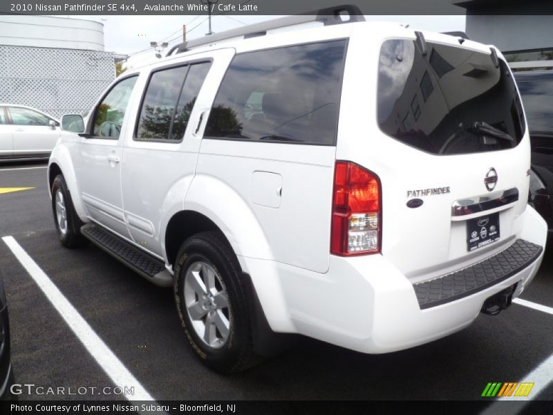 Avalanche White / Cafe Latte 2010 Nissan Pathfinder SE 4x4