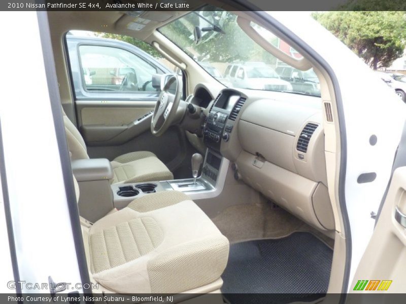 Avalanche White / Cafe Latte 2010 Nissan Pathfinder SE 4x4