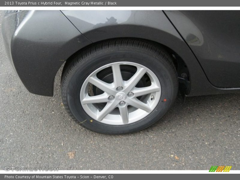  2013 Prius c Hybrid Four Wheel