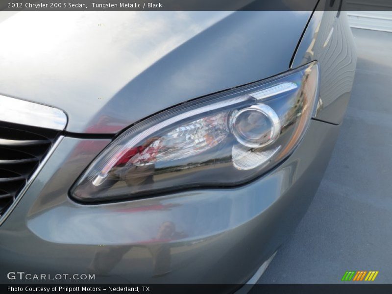 Tungsten Metallic / Black 2012 Chrysler 200 S Sedan