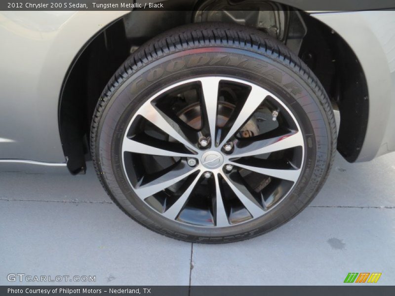 Tungsten Metallic / Black 2012 Chrysler 200 S Sedan
