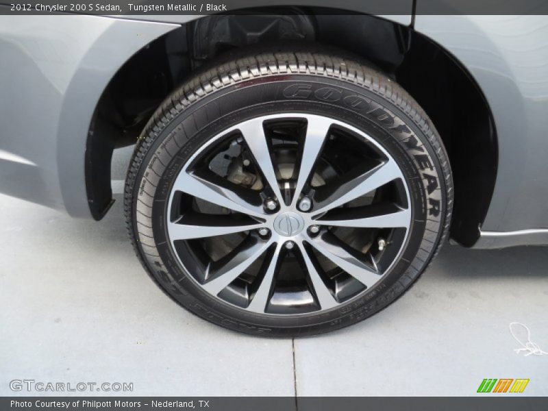 Tungsten Metallic / Black 2012 Chrysler 200 S Sedan