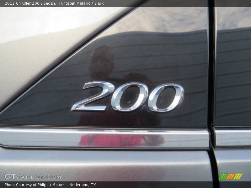 Tungsten Metallic / Black 2012 Chrysler 200 S Sedan