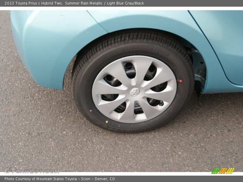Summer Rain Metallic / Light Blue Gray/Black 2013 Toyota Prius c Hybrid Two