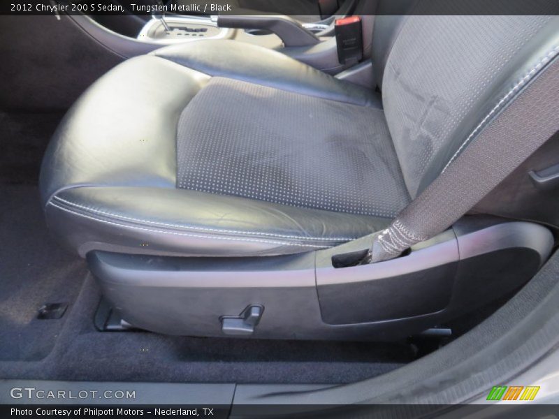 Tungsten Metallic / Black 2012 Chrysler 200 S Sedan