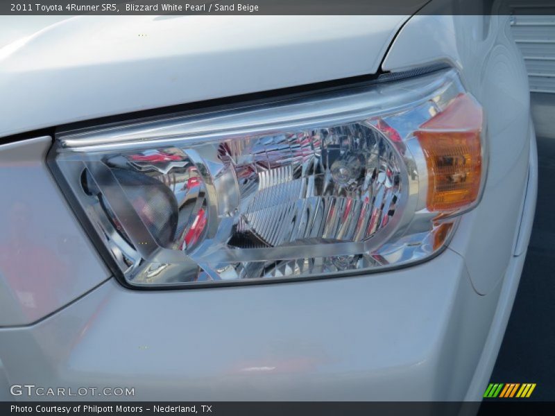 Blizzard White Pearl / Sand Beige 2011 Toyota 4Runner SR5