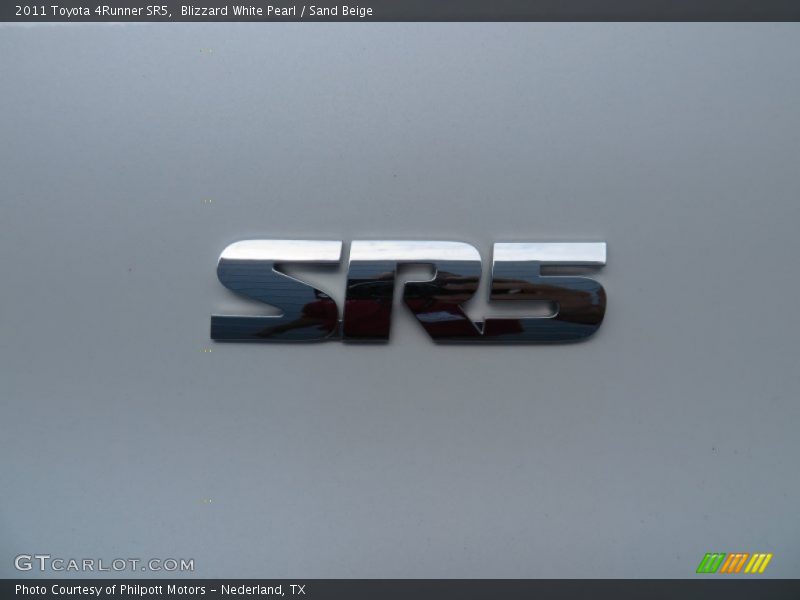 Blizzard White Pearl / Sand Beige 2011 Toyota 4Runner SR5