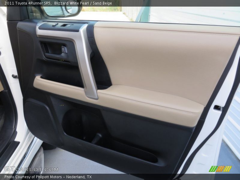 Blizzard White Pearl / Sand Beige 2011 Toyota 4Runner SR5