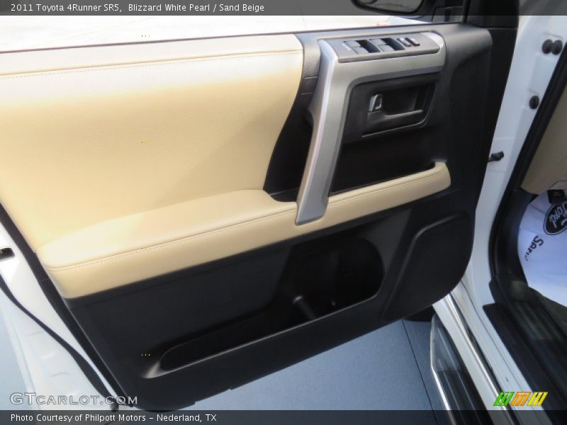 Blizzard White Pearl / Sand Beige 2011 Toyota 4Runner SR5