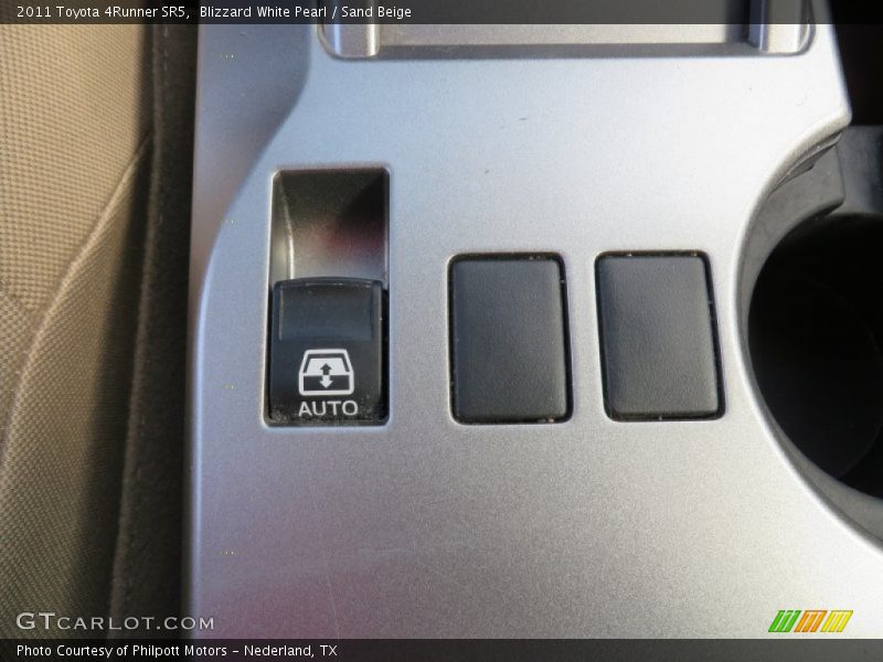 Blizzard White Pearl / Sand Beige 2011 Toyota 4Runner SR5