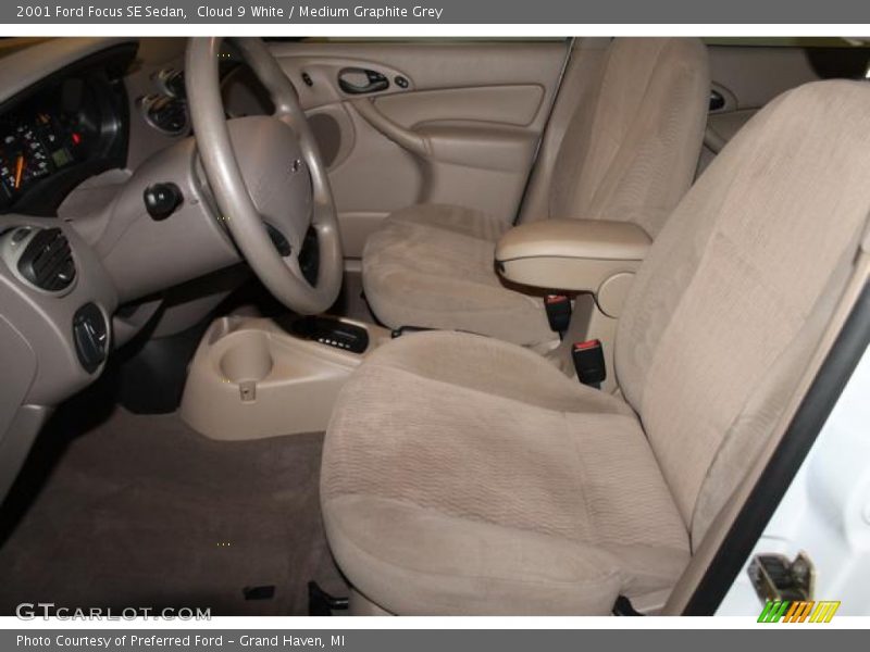 Cloud 9 White / Medium Graphite Grey 2001 Ford Focus SE Sedan