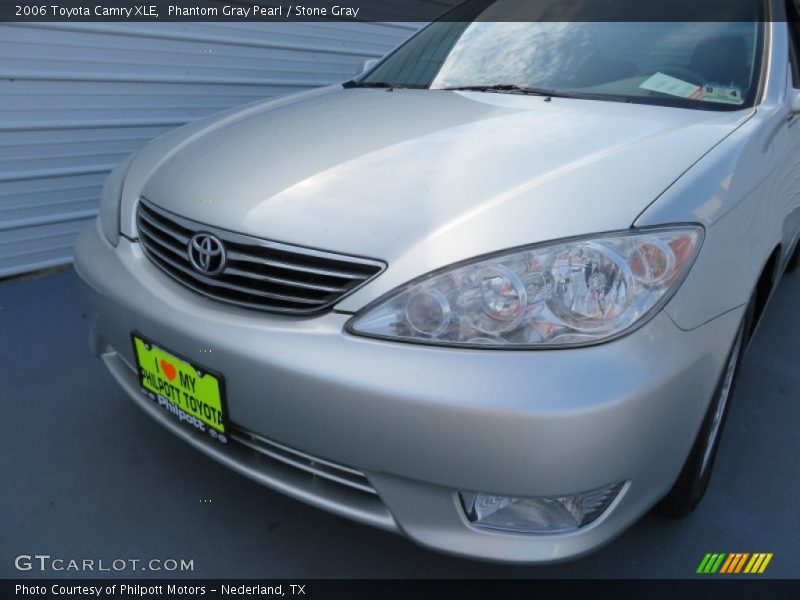 Phantom Gray Pearl / Stone Gray 2006 Toyota Camry XLE