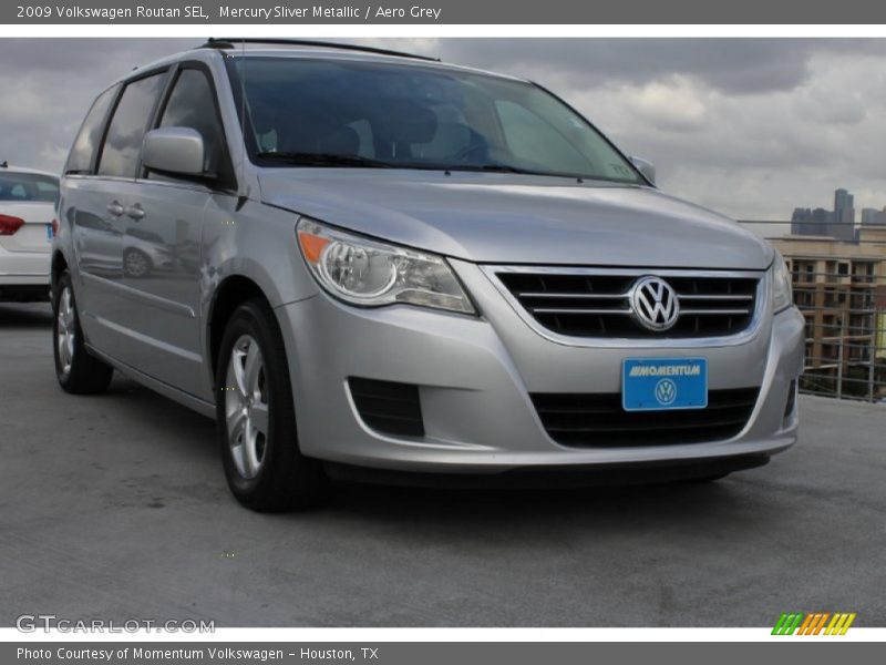 Mercury Sliver Metallic / Aero Grey 2009 Volkswagen Routan SEL