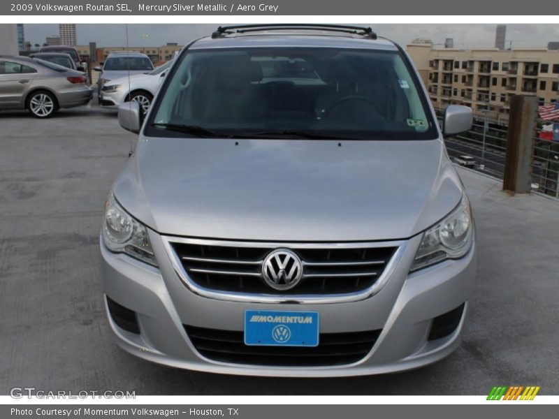 Mercury Sliver Metallic / Aero Grey 2009 Volkswagen Routan SEL
