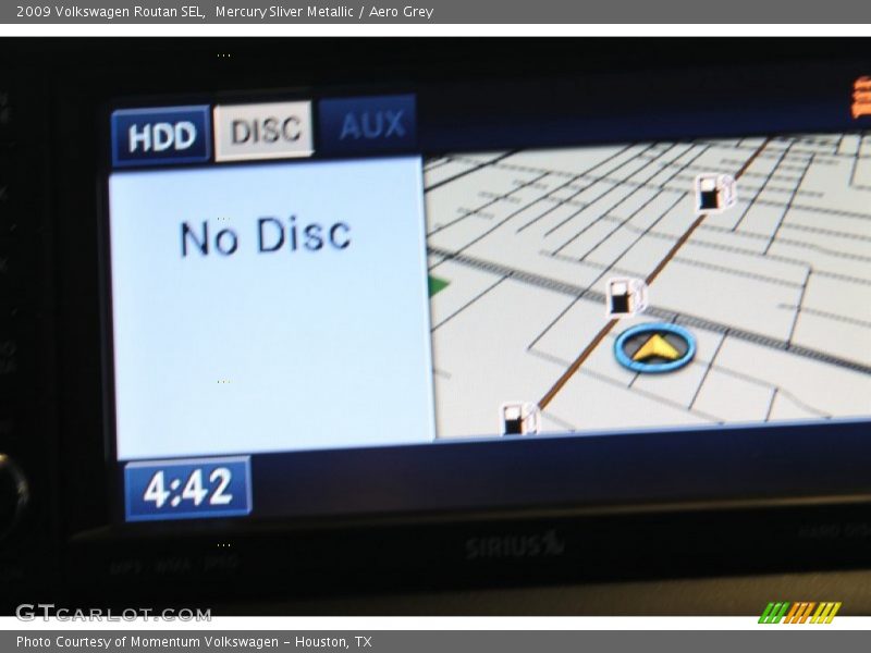 Mercury Sliver Metallic / Aero Grey 2009 Volkswagen Routan SEL